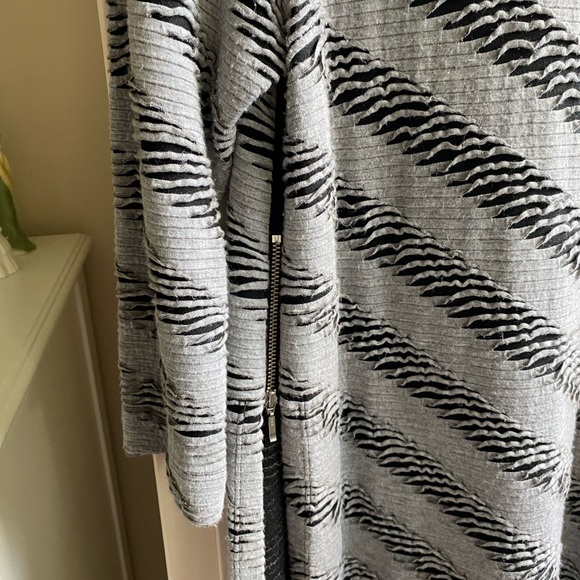 Periphery Long Tunic - Picture 5 of 5